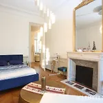 Arc De Triomphe - Luxury With A Sense Of パリ