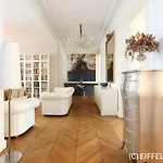 Arc De Triomphe - Luxury With A Sense Of * Paris