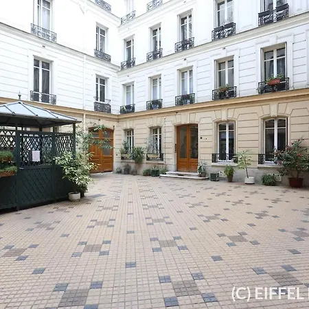 Arc De Triomphe - Luxury With A Sense Of * Paris